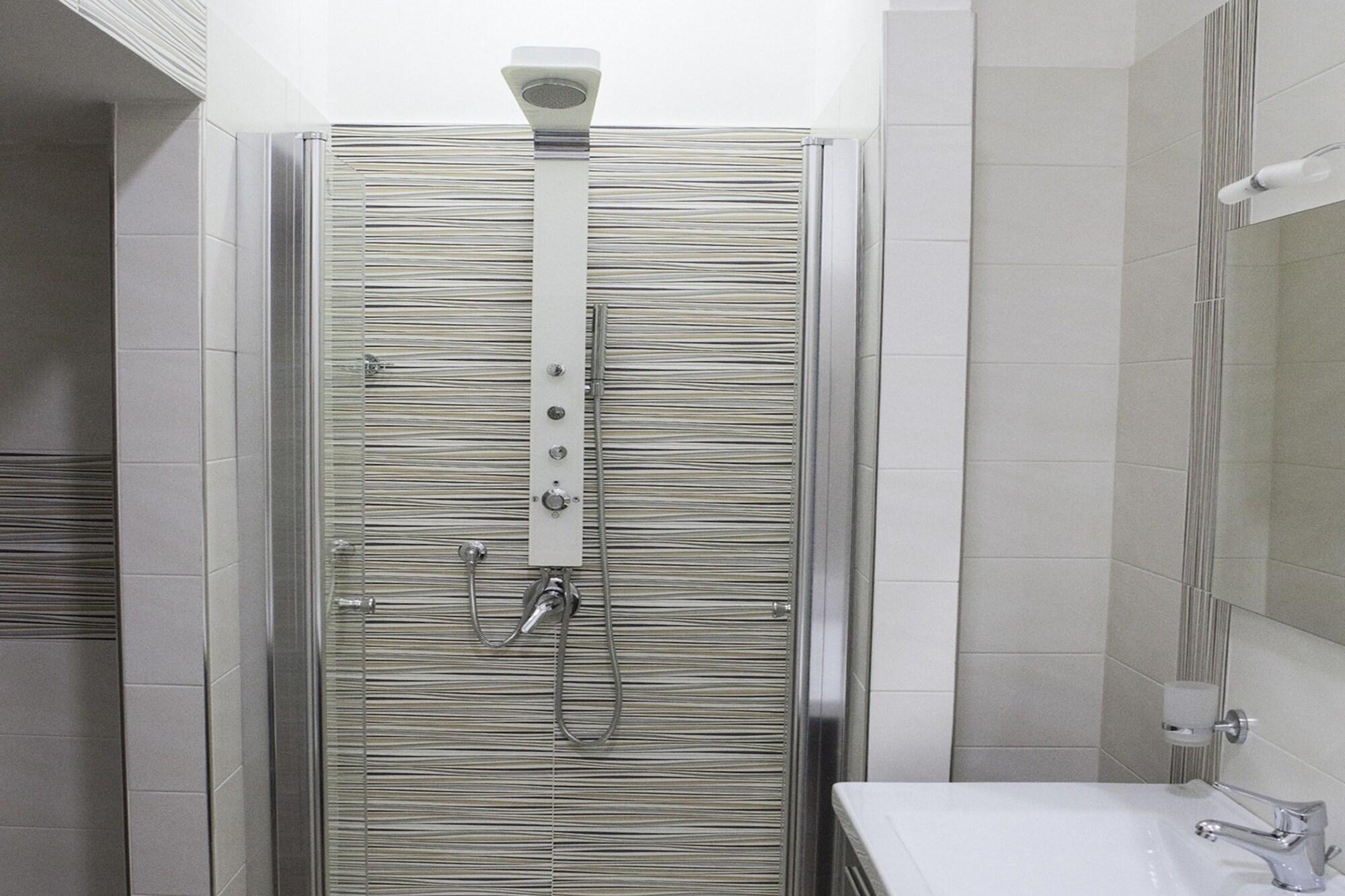 Napoli Garibaldi Square Bed and Breakfast Εξωτερικό φωτογραφία